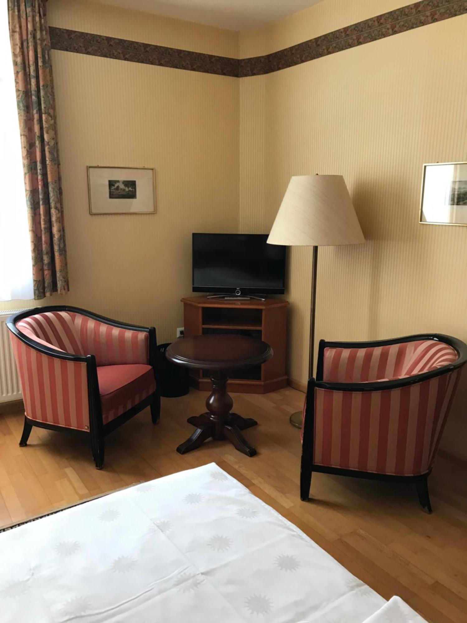 Boardinghouse Sonne Otel Offenburg Oda fotoğraf