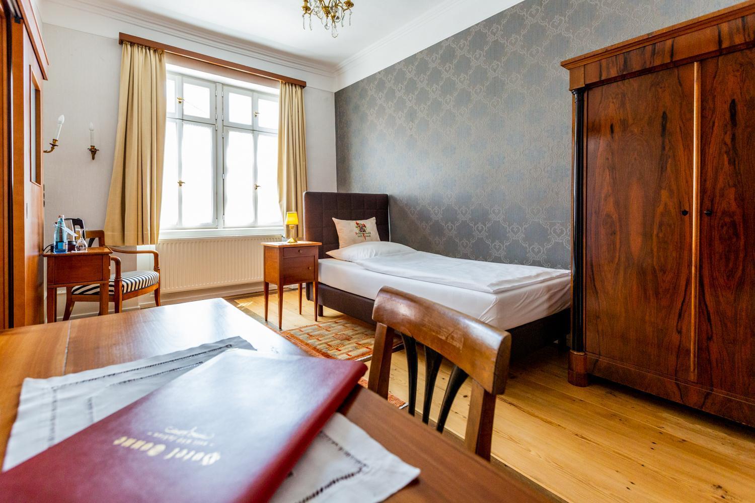 Boardinghouse Sonne Otel Offenburg Oda fotoğraf